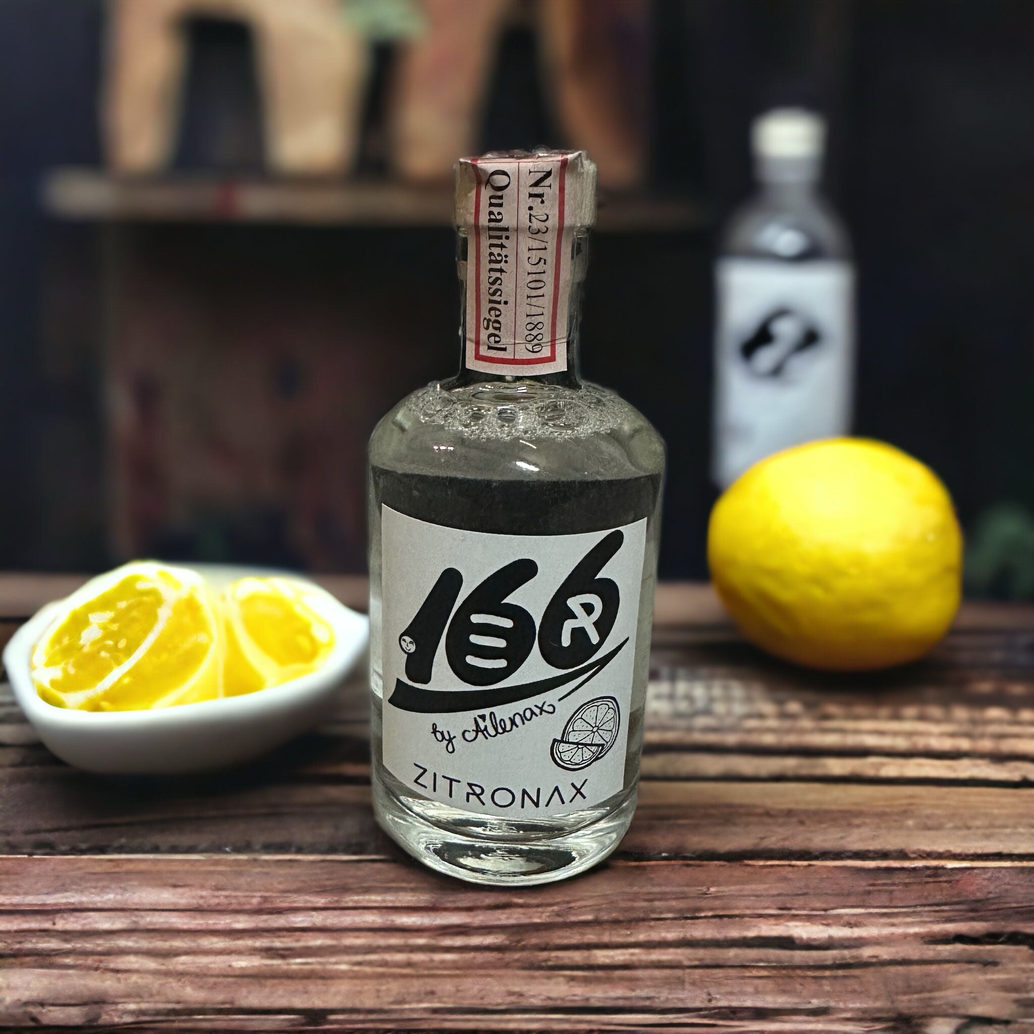 Laden Sie das Bild in den Galerie-Viewer, 166ER Zitronax Likör