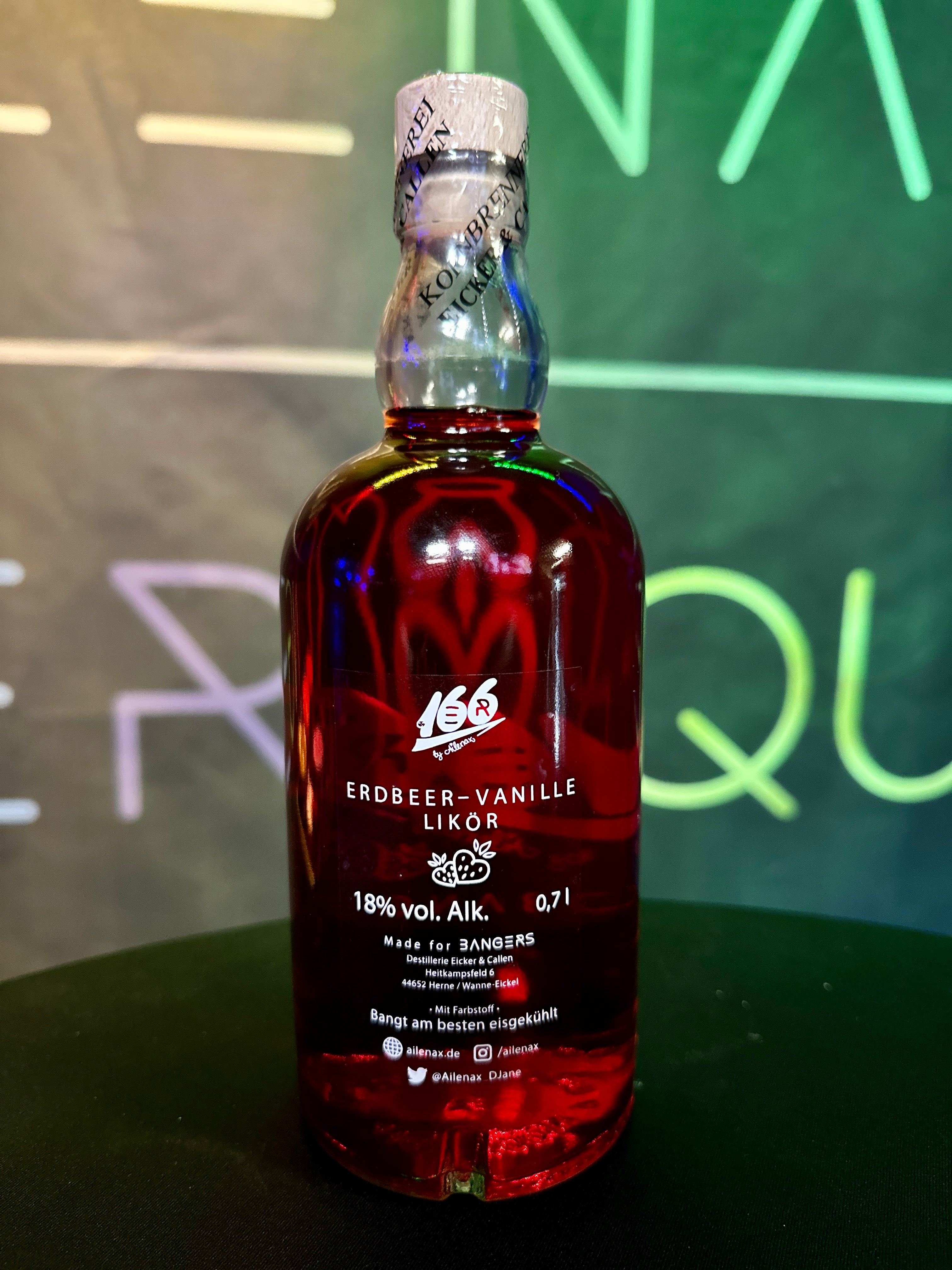 Laden Sie das Bild in den Galerie-Viewer, 166ER Erd • Banger Likör